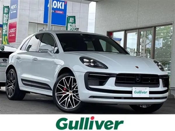 2024 Porsche Macan — photo 1