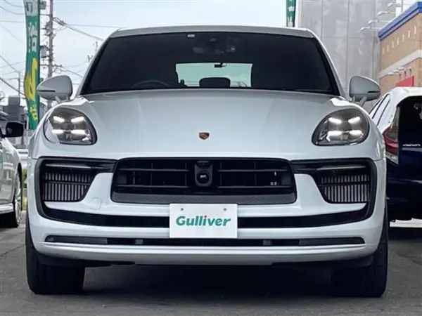 2024 Porsche Macan — photo 8 | Tuminion Kenya
