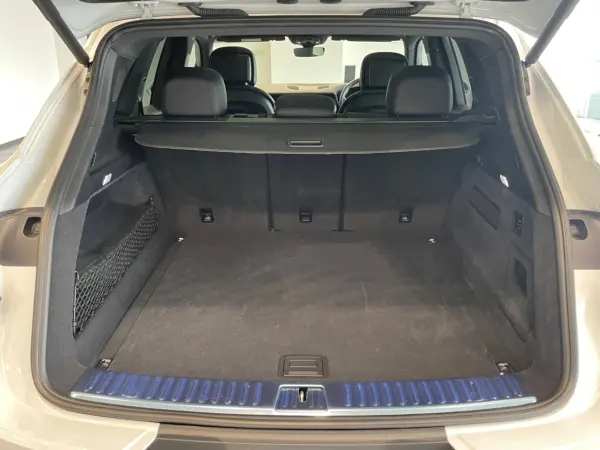 2023 Porsche Cayenne — photo 7 | Tuminion Kenya