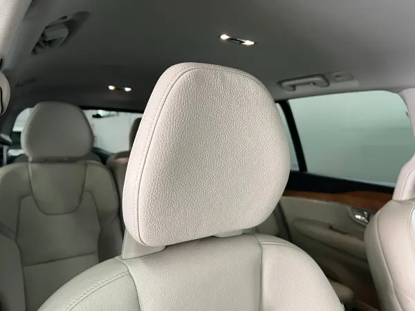 2021 Volvo Xc90 — photo 7 | Tuminion Kenya