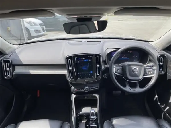 2023 Volvo Xc40 — photo 2 | Tuminion Kenya