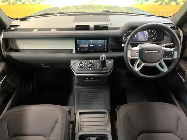 2023 Landrover Defender — photo 2 | Tuminion Kenya