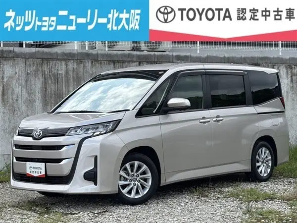 2023 Toyota Noah — photo 1