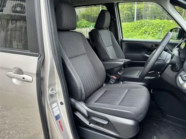 2023 Toyota Noah — photo 3 | Tuminion Kenya