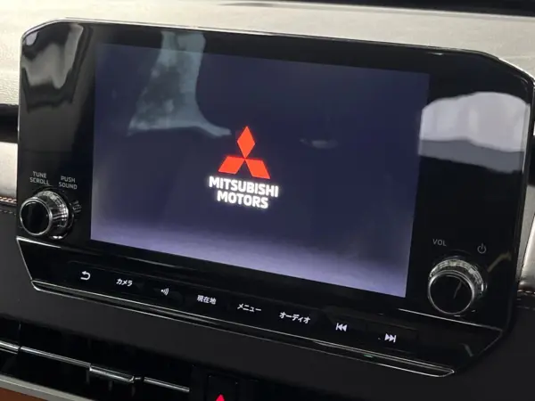 2022 Mitsubishi Outlander — photo 3 | Tuminion Kenya