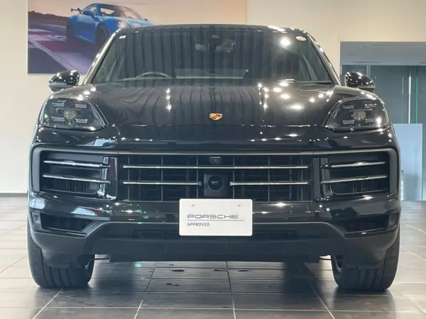 2025 Porsche Cayenne — photo 3 | Tuminion Kenya