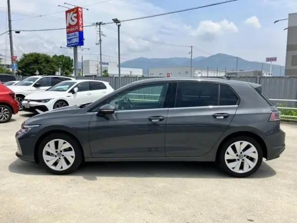 2025 Volkswagen Golf — photo 7 | Tuminion Kenya