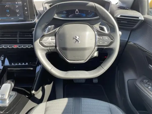 2021 Peugeot 208 — photo 9 | Tuminion Kenya