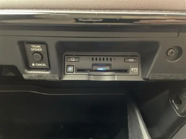 2020 Toyota Crown — photo 7 | Tuminion Kenya