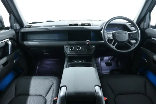 2024 Landrover Defender — photo 7 | Tuminion Kenya