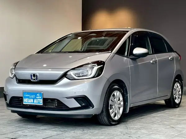 2021 Honda Fit — photo 3 | Tuminion Kenya