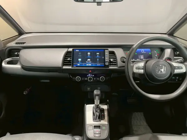 2021 Honda Fit — photo 7 | Tuminion Kenya