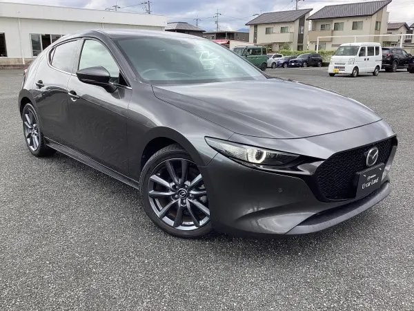 2021 Mazda 3 Fastback — photo 9 | Tuminion Kenya