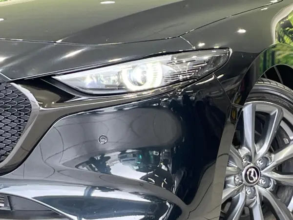 2021 Mazda 3 Fastback — photo 8 | Tuminion Kenya
