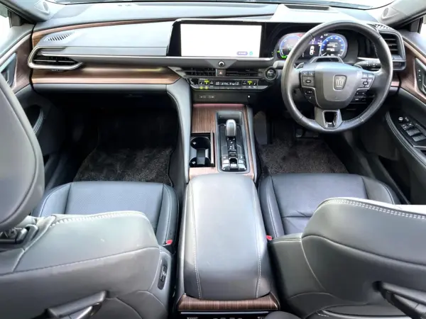 2025 Toyota Crown — photo 2 | Tuminion Kenya