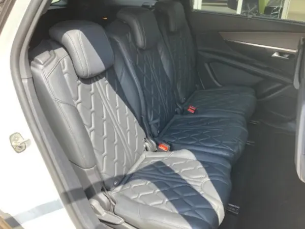 2021 Peugeot 5008 — photo 2 | Tuminion Kenya