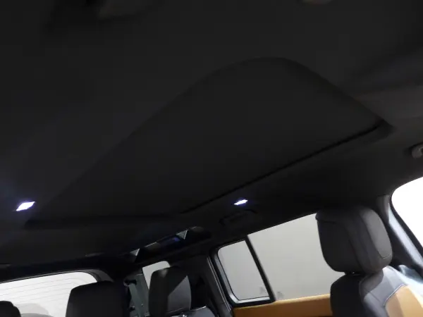 2023 Landrover Defender — photo 9 | Tuminion Kenya