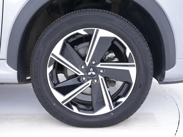 2021 Mitsubishi Eclipse Cross — photo 9 | Tuminion Kenya