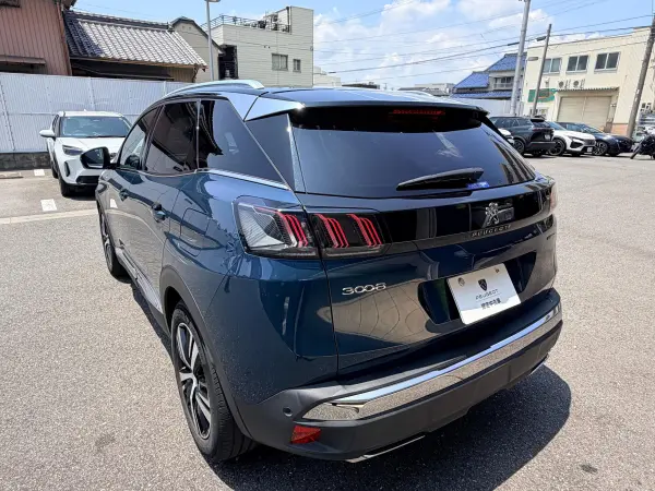 2023 Peugeot 3008 — photo 3 | Tuminion Kenya