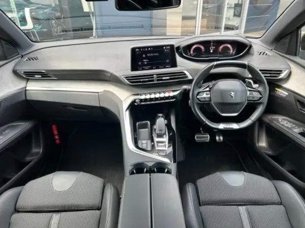 2022 Peugeot 5008 — photo 2 | Tuminion Kenya