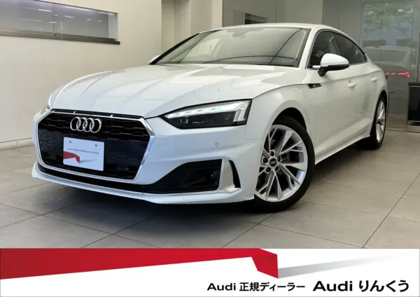 Audi A5 Sportback 35 TDI Advanced Luxury PKG Surround View Camera / Park Assist Smartphone Wireless Charging Decorative Panel Piano Black Black Leather Seat Power Seat / Seat Heater Side Assist (Glacier White M)
