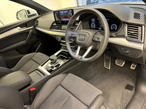 2024 Audi Q5 — photo 8 | Tuminion Kenya