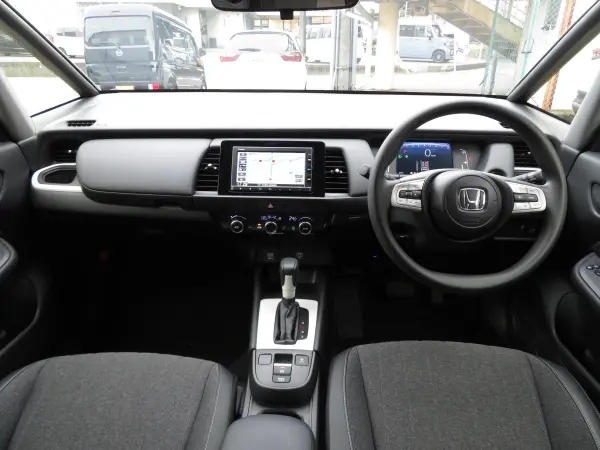 2024 Honda Fit — photo 9 | Tuminion Kenya