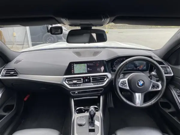 2019 Bmw 3 Series — photo 2 | Tuminion Kenya