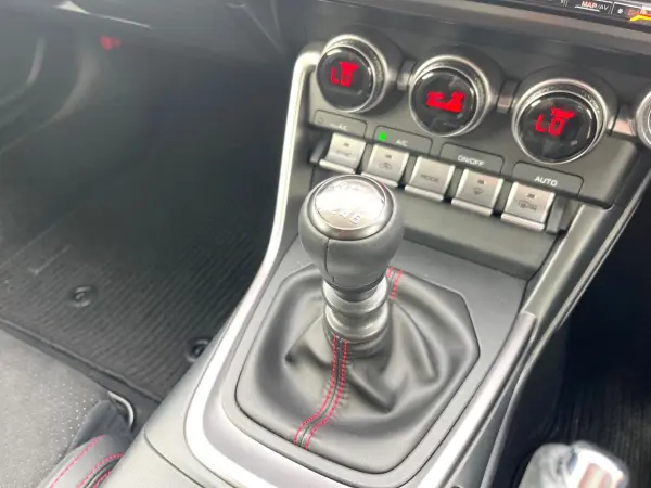 2024 Subaru Brz — photo 3 | Tuminion Kenya
