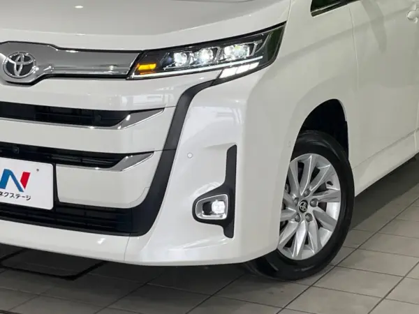2023 Toyota Noah — photo 8 | Tuminion Kenya
