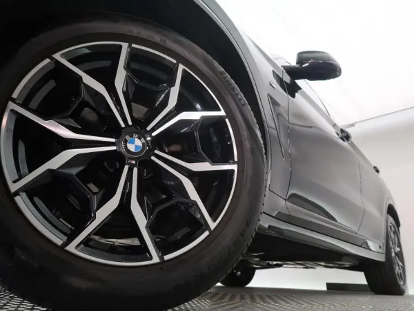 2022 Bmw X3 — photo 3 | Tuminion Kenya