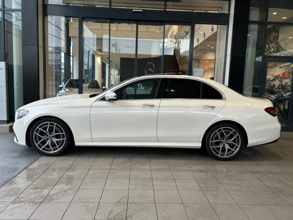2021 Mercedes E Class — photo 3 | Tuminion Kenya