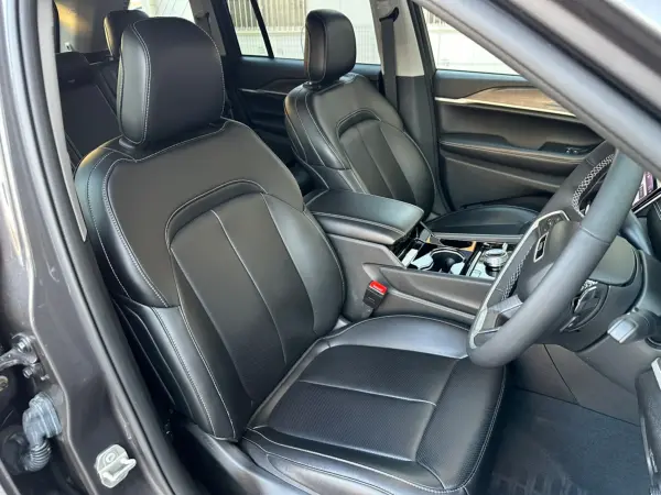 2024 Jeep Grand Cherokee — photo 8 | Tuminion Kenya