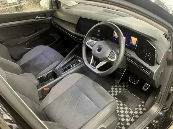 2021 Volkswagen Golf — photo 2 | Tuminion Kenya