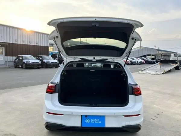2024 Volkswagen Golf — photo 7 | Tuminion Kenya