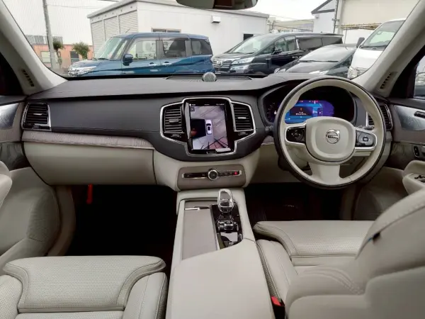 2023 Volvo Xc90 — photo 7 | Tuminion Kenya