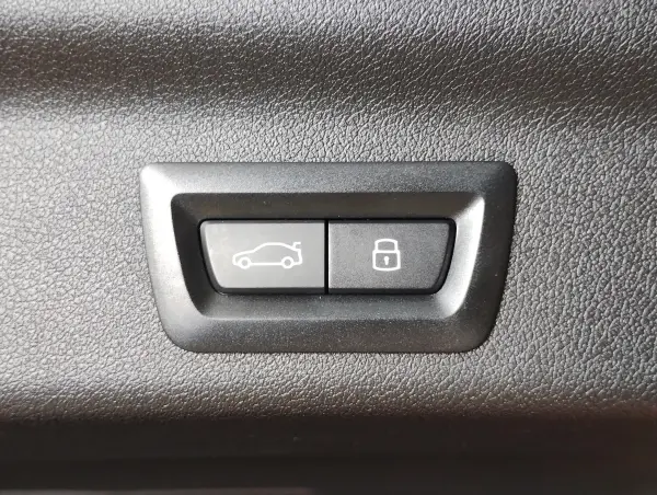 2025 Bmw X1 — photo 8 | Tuminion Kenya
