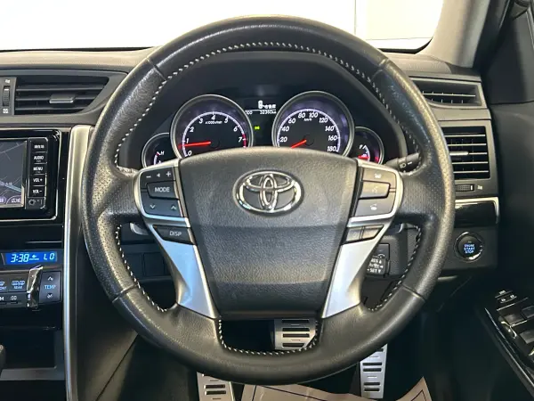 2017 Toyota Mark  X — photo 9 | Tuminion Kenya
