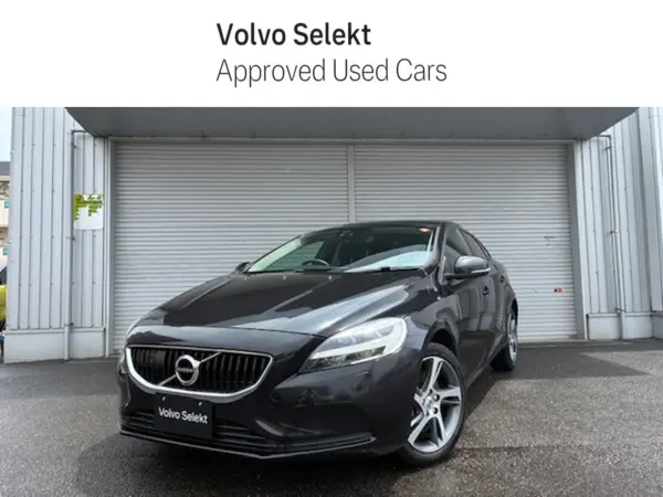 2018 Volvo V40 — photo 1