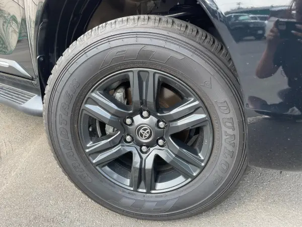 2021 Toyota Hilux — photo 8 | Tuminion Kenya