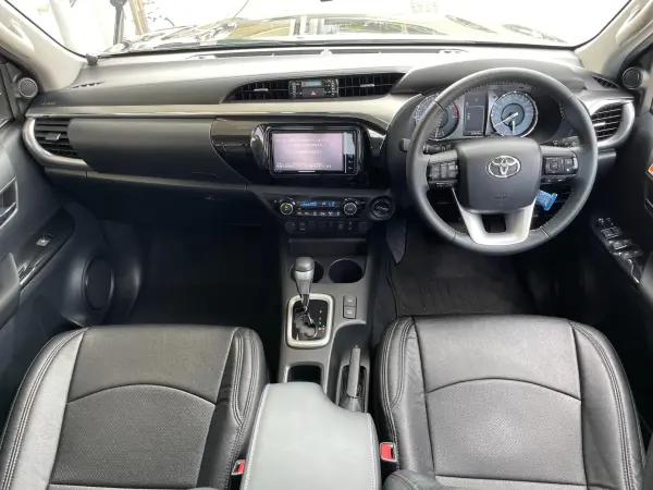 2021 Toyota Hilux — photo 2 | Tuminion Kenya