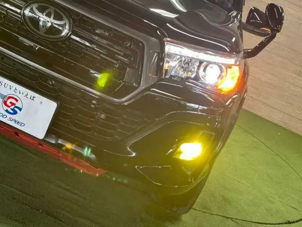 2020 Toyota Hilux — photo 8 | Tuminion Kenya