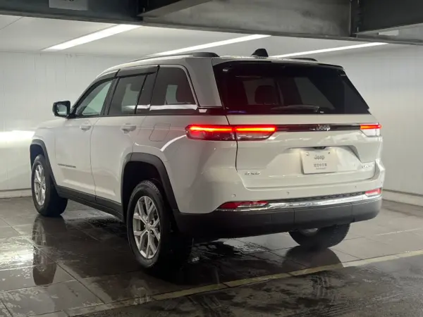 2023 Jeep Grand Cherokee — photo 2 | Tuminion Kenya