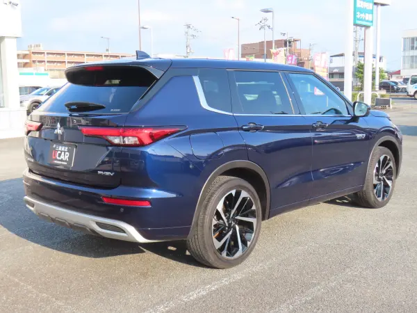2023 Mitsubishi Outlander — photo 2 | Tuminion Kenya