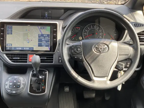 2020 Toyota Noah — photo 7 | Tuminion Kenya