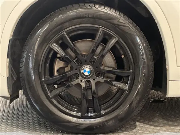 2021 Bmw X1 — photo 9 | Tuminion Kenya