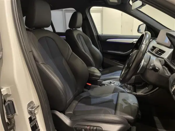 2021 Bmw X1 — photo 7 | Tuminion Kenya