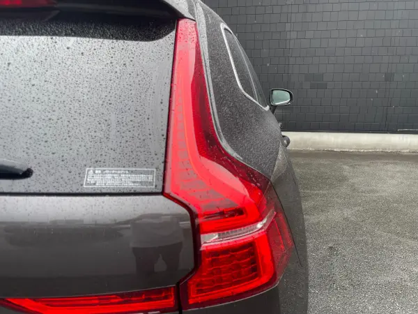 2022 Volvo Xc60 — photo 9 | Tuminion Kenya