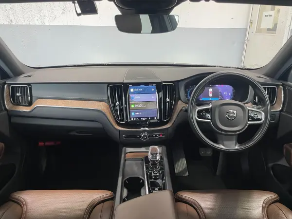 2022 Volvo Xc60 — photo 2 | Tuminion Kenya