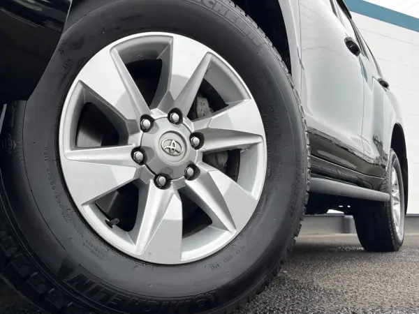 2022 Toyota Landcruiser Prado — photo 9 | Tuminion Kenya